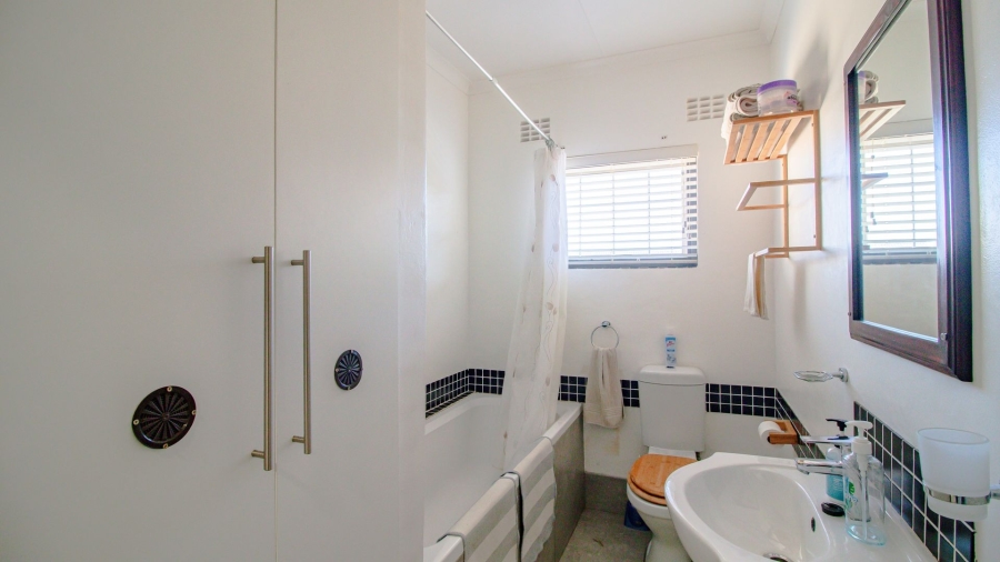 3 Bedroom Property for Sale in Beacon Bay North Eastern Cape